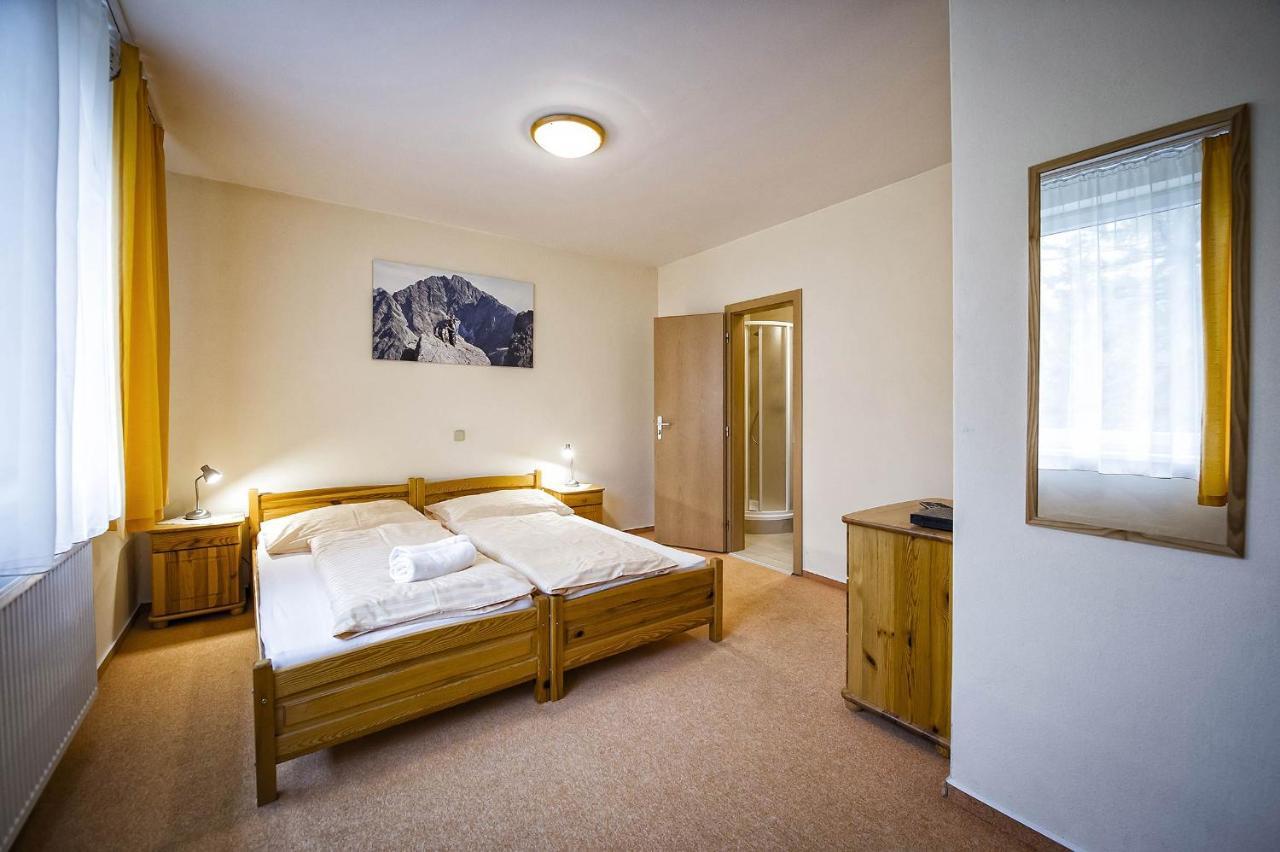 Hotel Privat Galfy à Vysoké Tatry Extérieur photo