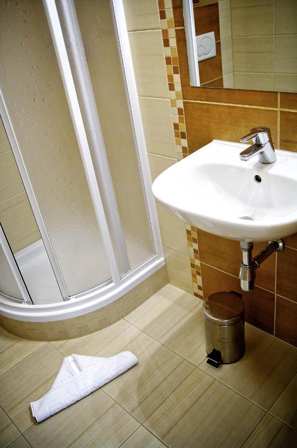 Hotel Privat Galfy à Vysoké Tatry Extérieur photo